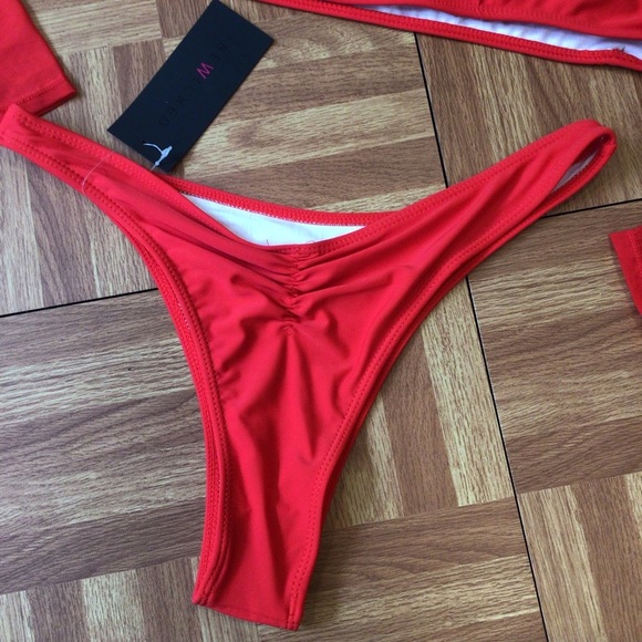 BE WICKED 1980 Cardi Red Long Sleeve Bikini Set - Picture 11 of 12